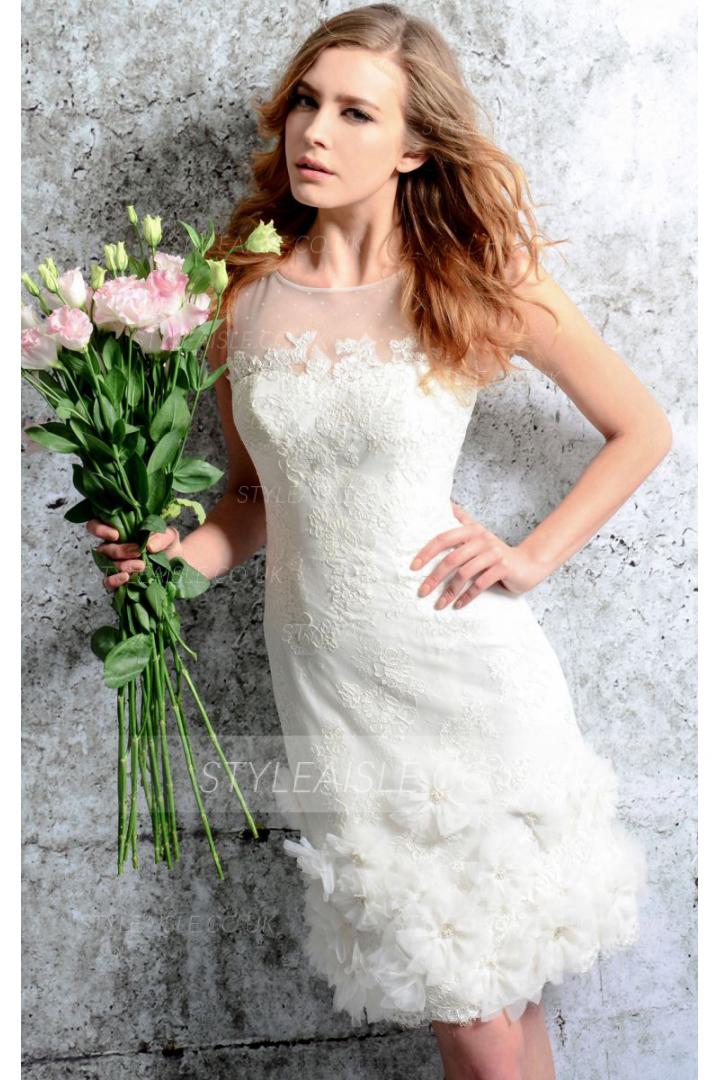 Beautiful Illusion Neck Sleeveless Sheath Flowers Decorated Lace Short Wedding Dress 
