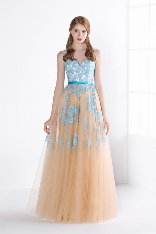Ball Gown Sweetheart Lace Appliques Long Champagne Tulle Prom Dress with Ribbon
