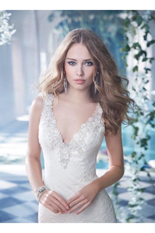 V Neck Sparkle Embroidery Sheath Lace Patterns Wedding Dress 