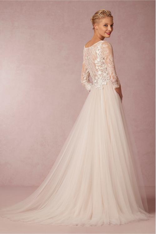 Vintage Bateau Neck Long Illusion Sleeved Lace Bodice A-line Tulle Wedding Dress 