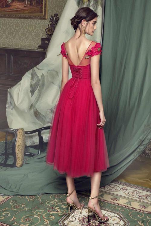  A-line Bateau Neck Cap Sleeves Appliques Ruching Tea-length Short Tulle Prom Dress