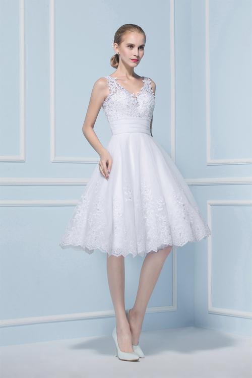 V Neck Sleeveless Short Lace Patterns Wedding Dress 