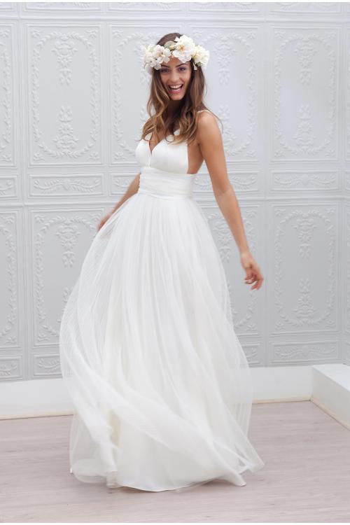 Informal Shoulder Straps Backless Tulle Beach Wedding Dress 