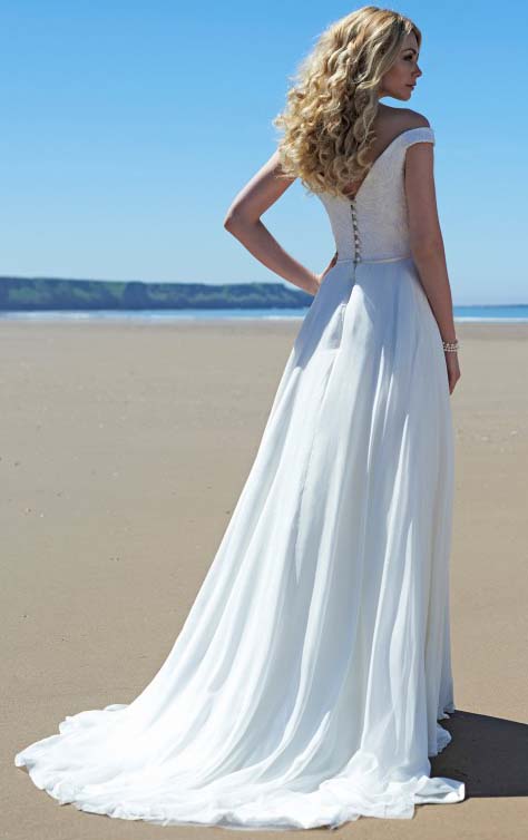 Chic Off the Shoulder Lace Pattern Bodice A-line Tulle Wedding Dress